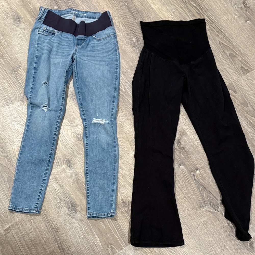 Maternity size small bottoms